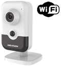 DS-2CD2443G0-IW :: C&aacute;mara IP HIKVISION Inal&aacute;mbrica 802.11b/g/n 2.8 mm H.265+ / H.264 / MJPEG 4 Megapixel WDR PRO 120 dB Ranura Slot Micro SD/SDHC/SDXC Sensor PIR para Interior con Luz Infrarroja hasta 10 mts.